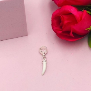 Berloque Dente de Sabre