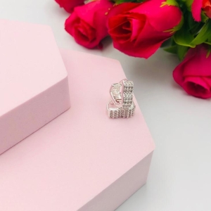 Brinco Argola de Coração Cravejado