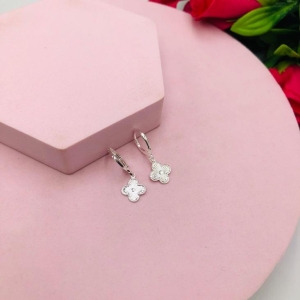 Brinco Argolinha Trevo