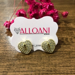 Brinco coração com cadeado