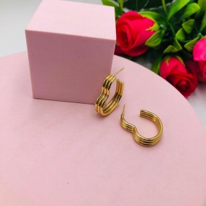 Brinco Coração Triplo