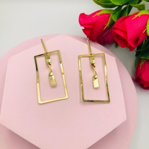 Brinco de Retângulo Grande Pendurado