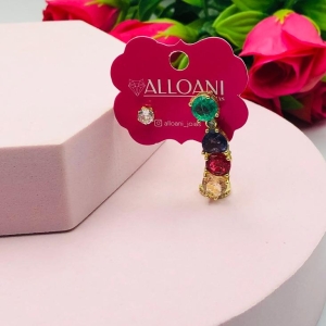 Brinco Ear Cuff de Corações Coloridos