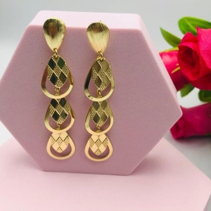 Brinco pendurado geométrico