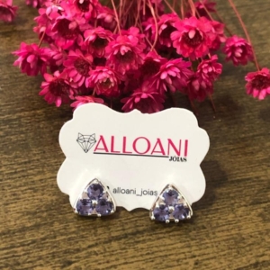 Brinco Triângulo com Flor Pedras Roxas