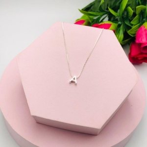 Colar Corrente Veneziana Letra A