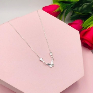 Colar Veneziana com Borboleta