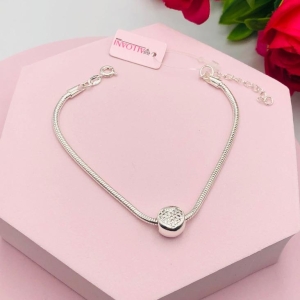 Pulseira com Pingente Coração Cravejado