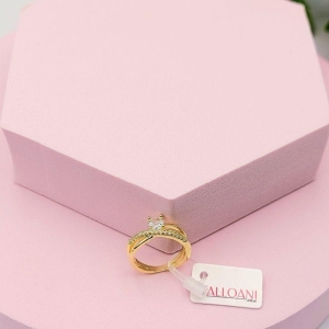 Anel Entrelaçado Cravejado com Uma Pedra Cristal N°15