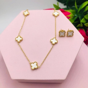 Conjunto  Trevos Branco