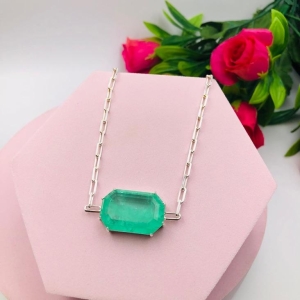 Colar Corrente Cartier com Pedra Natural Verde
