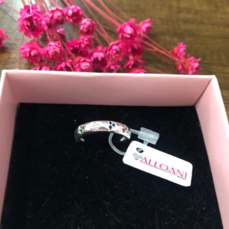 Anel com florzinha cravejada