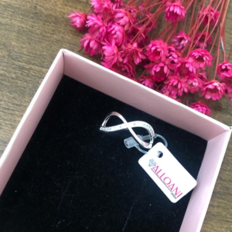 Anel Infinito Cravejado é Liso