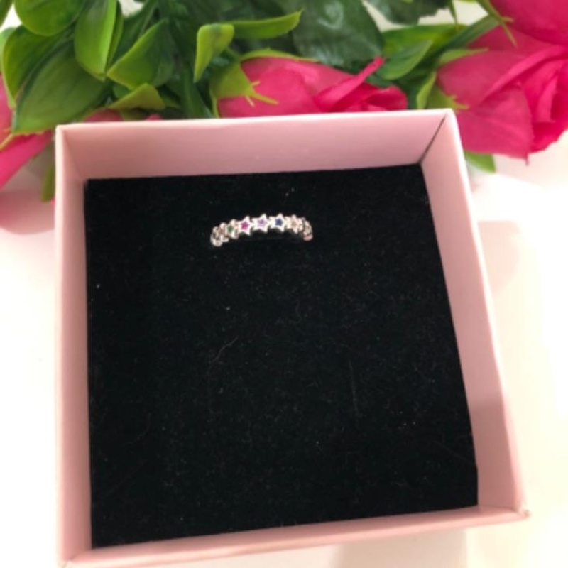 Anel regulável estrelas coloridas