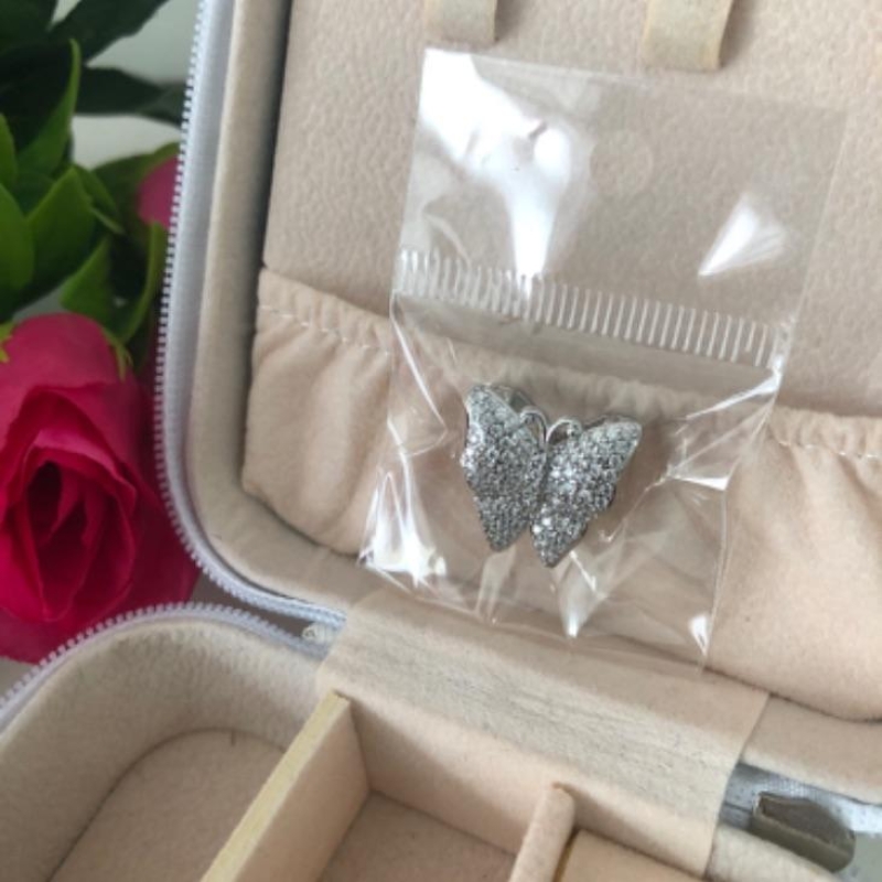 Berloques Borboleta Cravejado