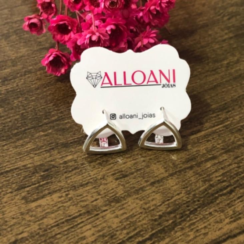 Brinco Argola em Forma Geométrica