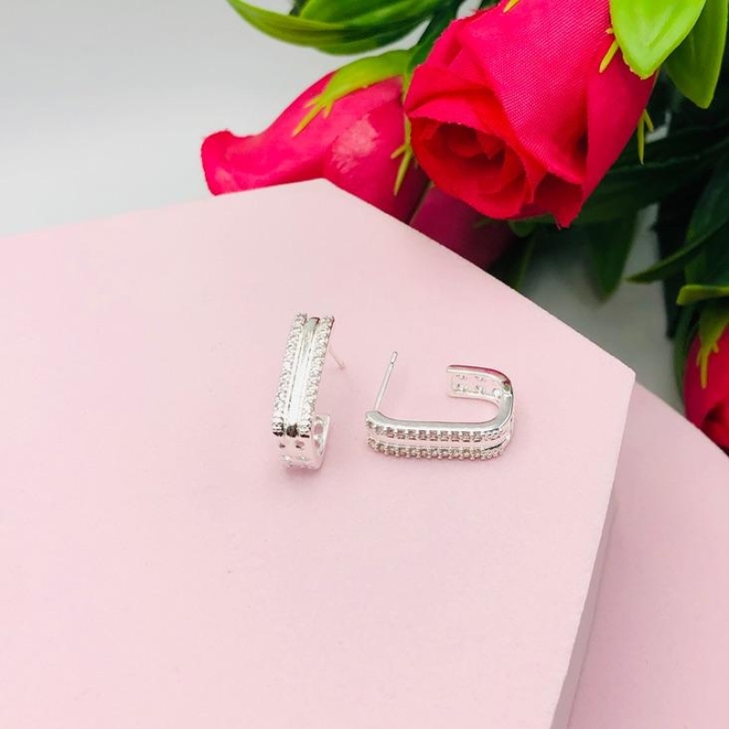 Brinco Argola Quadrada Cravejada