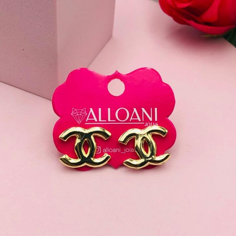 Brinco Chanel