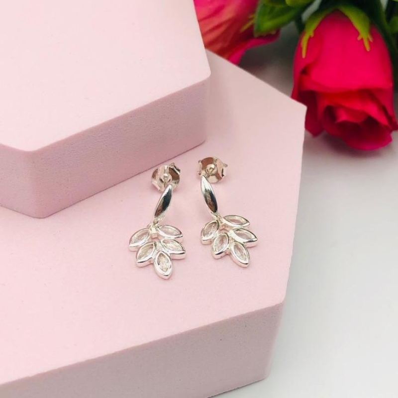 Brinco com Pingente Folha