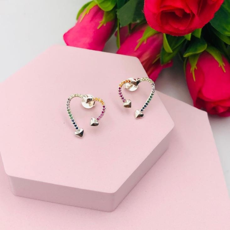 Brinco Coração Aberto Cravejado