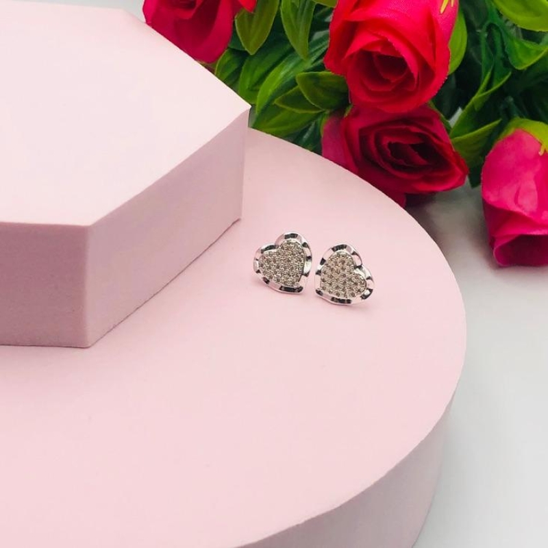 Brinco Coração Cravejado