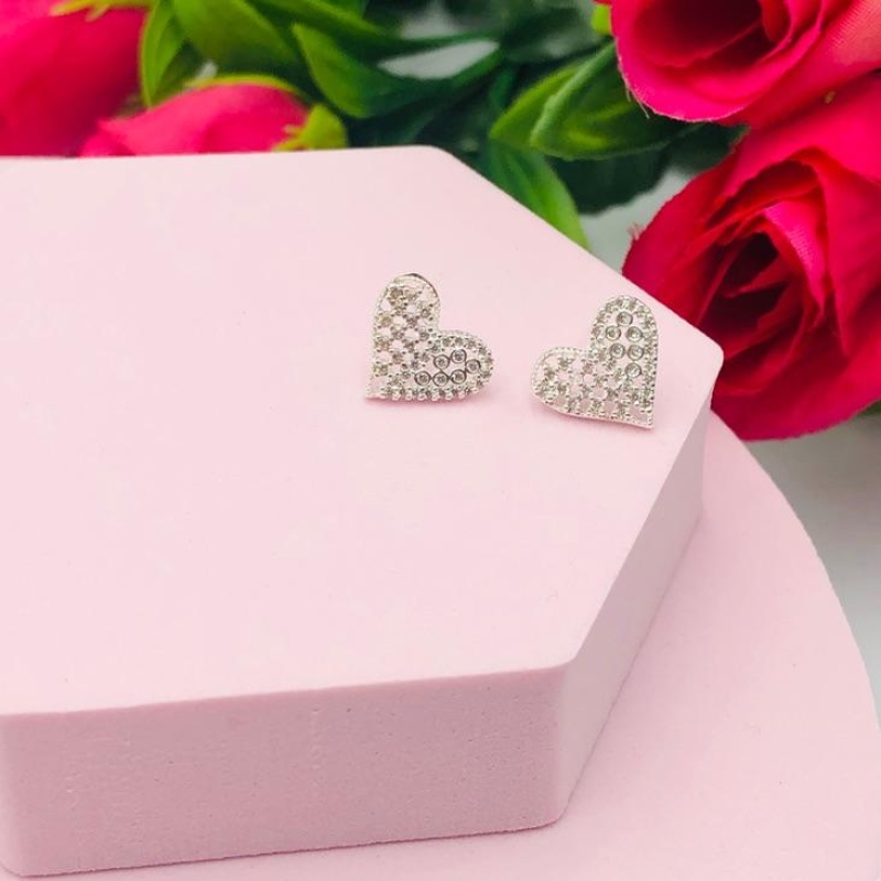 Brinco Coração Cravejado