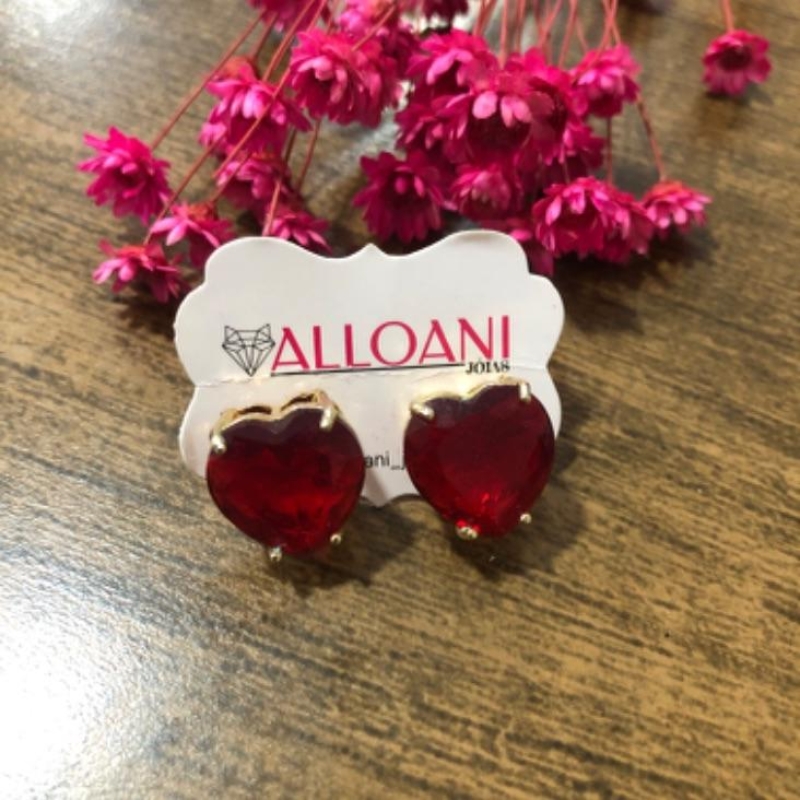 Brinco coração vermelho