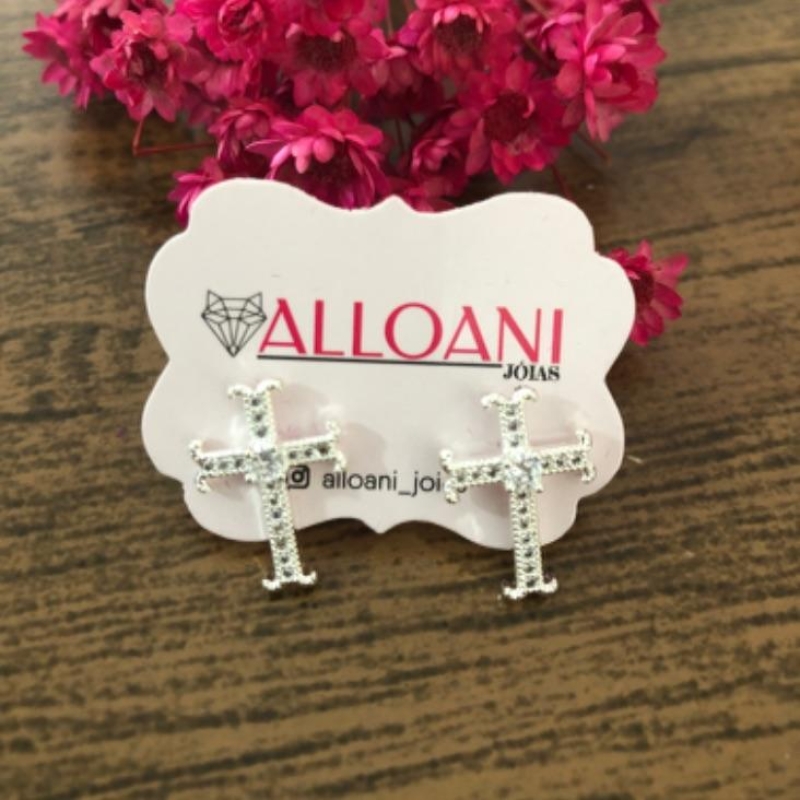 Brinco Cruz cravejado