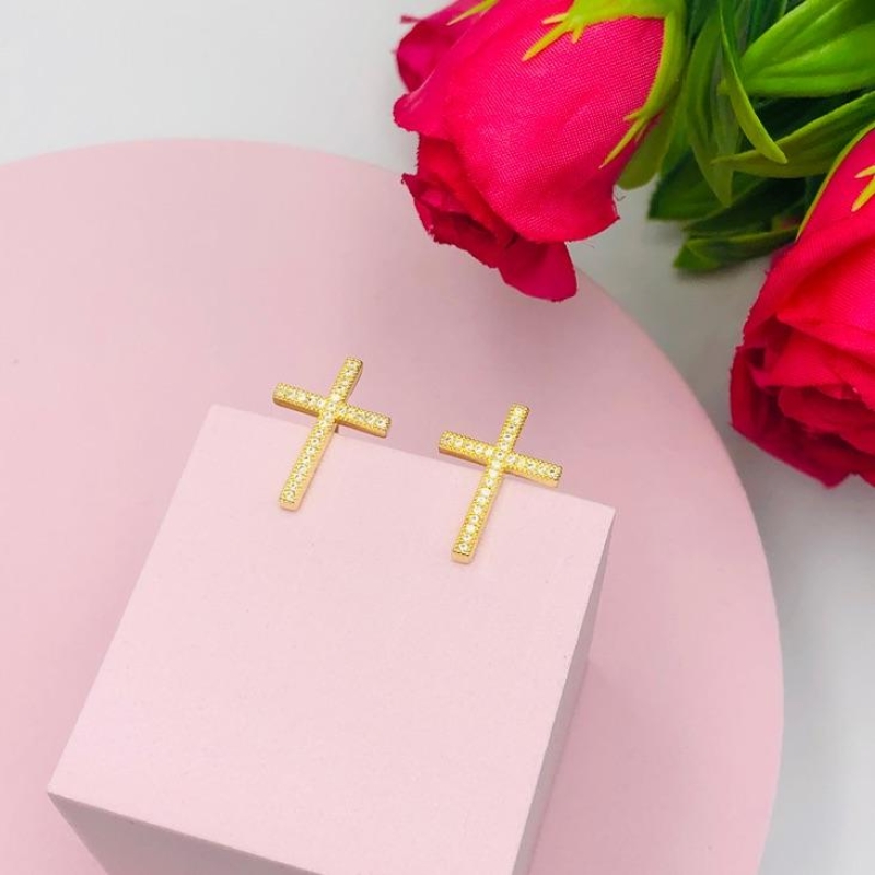 Brinco Cruz Cravejado