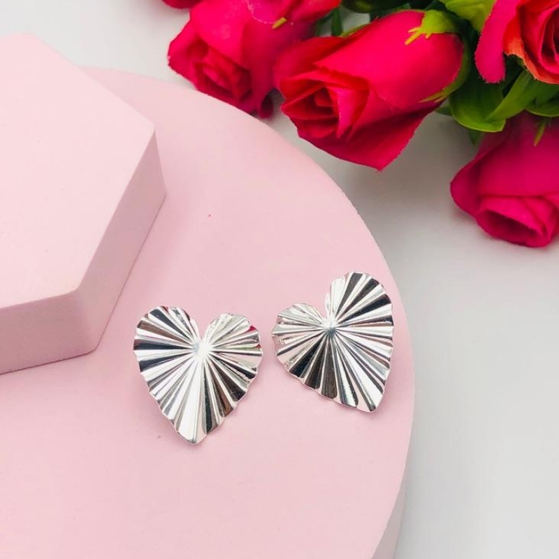 Brinco de Coração Facetado
