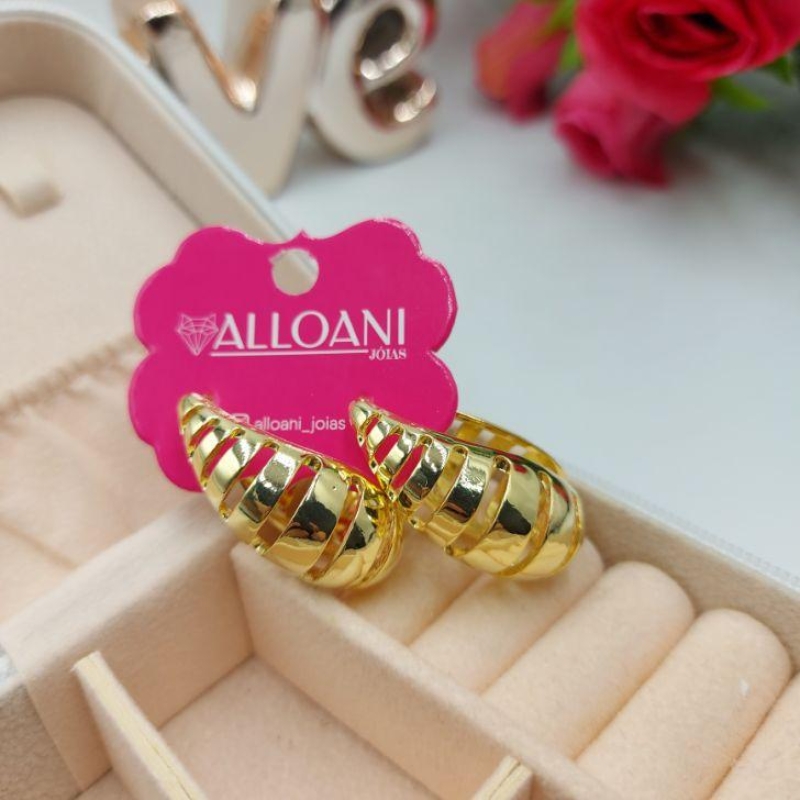 Brinco de Gota Vazada