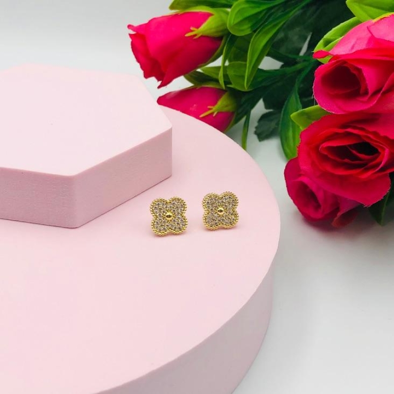 Brinco de Trevo Cravejado G