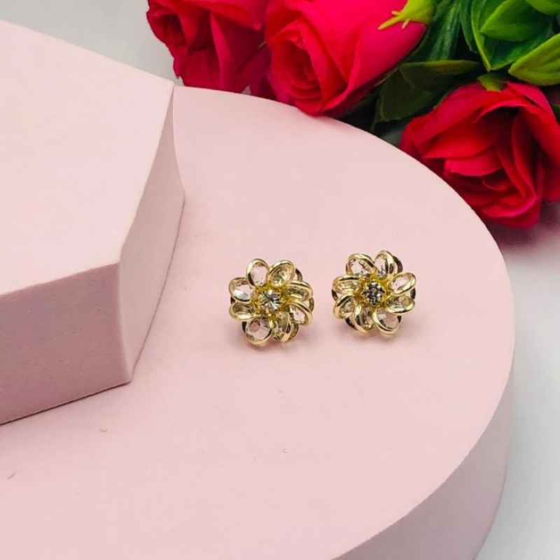 Brinco Flor Pétalas Cristal