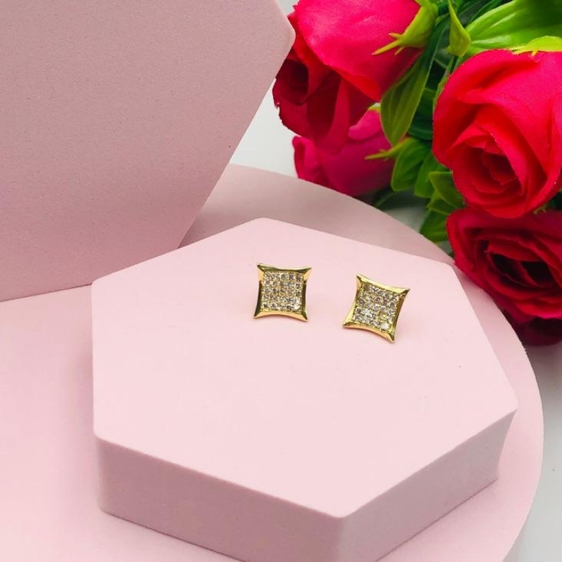 Brinco Geométrico Cravejado