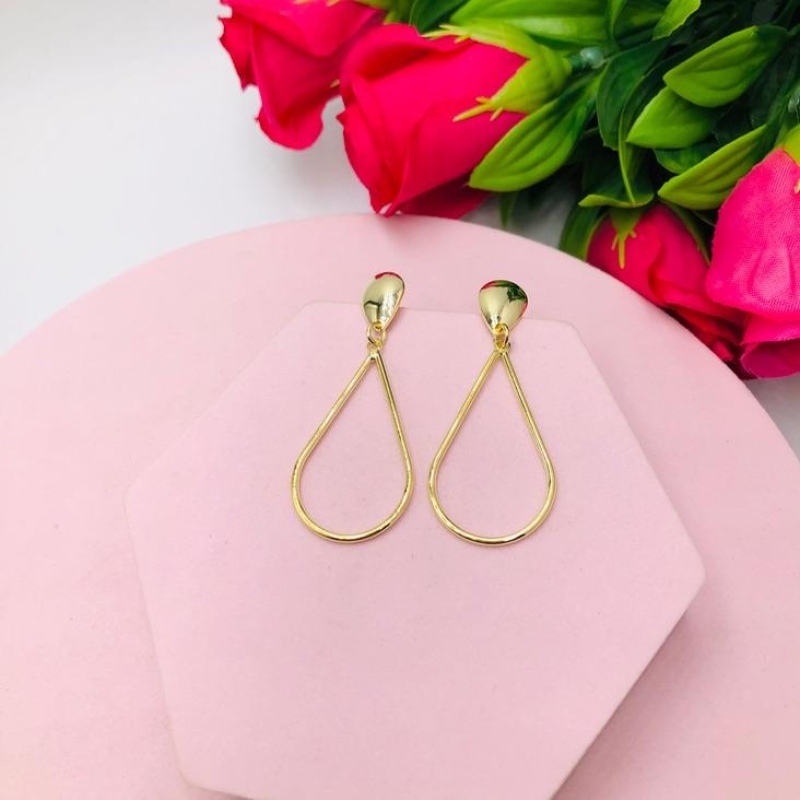 Brinco Geométrico Gota