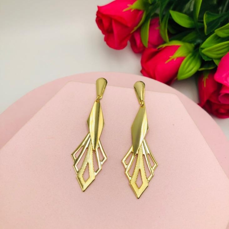 Brinco Geométrico Pendurado