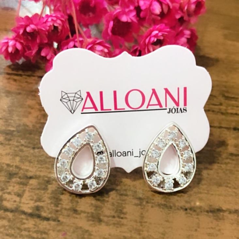 Brinco gota cravejada