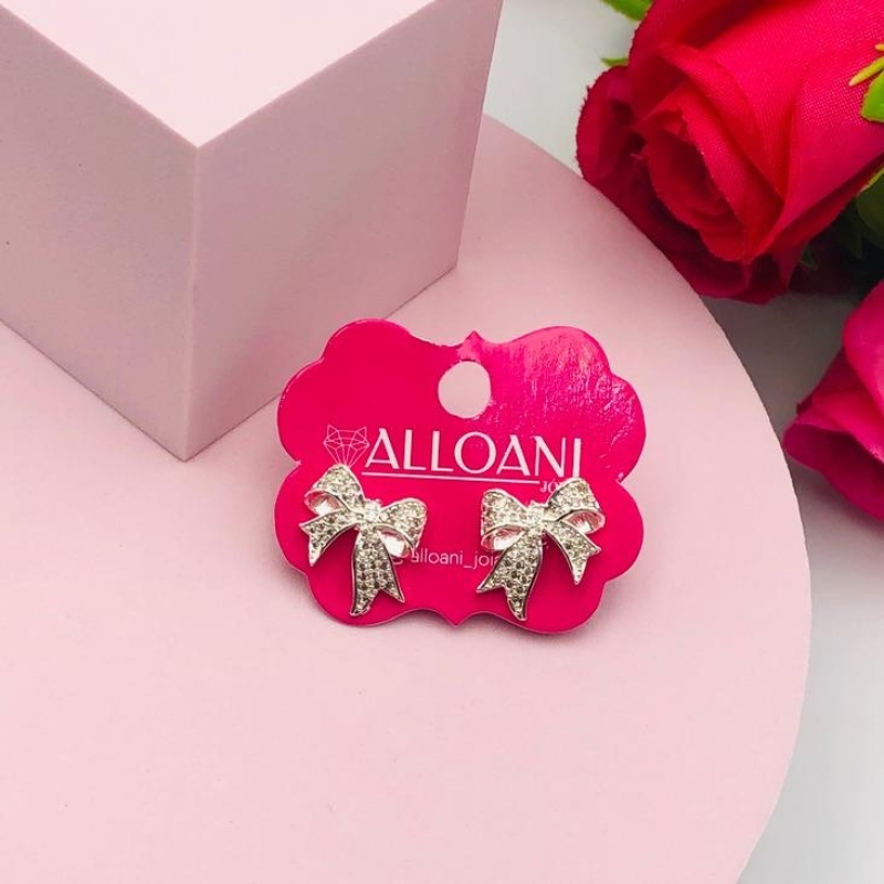 Brinco Laço Cravejado