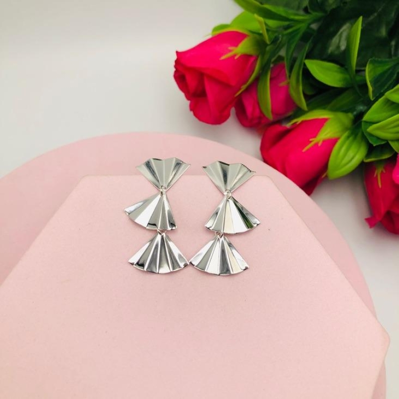 Brinco Leques Pendurados