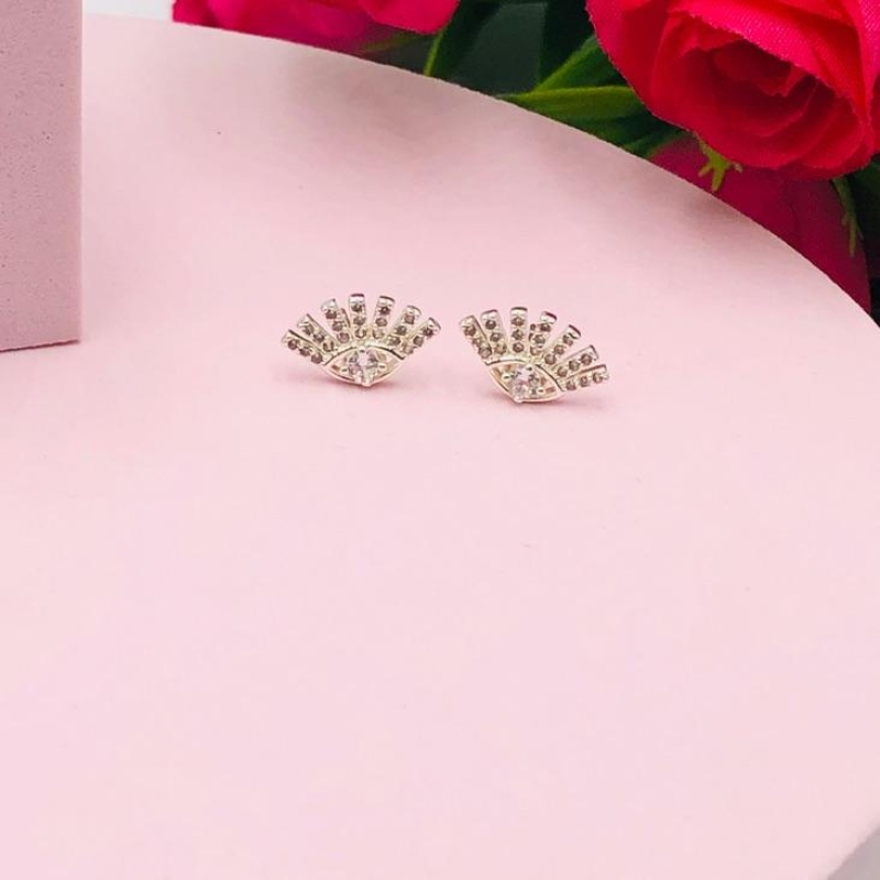 Brinco Olho Cravejado