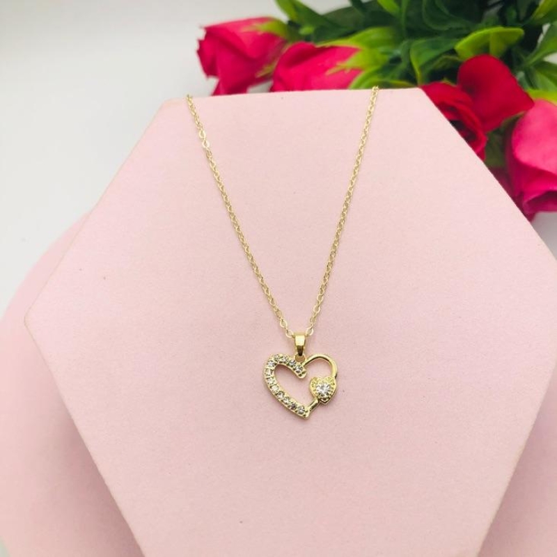 Colar Corrente Cadeado com Coração Cravejado