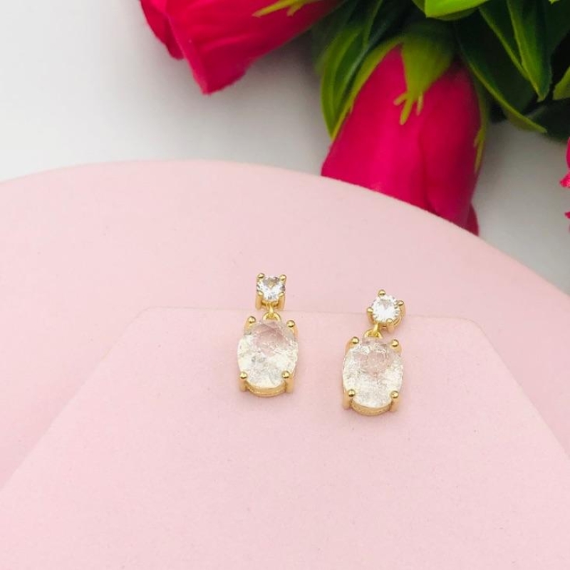 Brinco Pendurado com Pedras