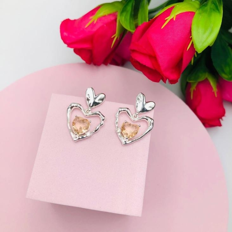 Brinco Pendurado Corações