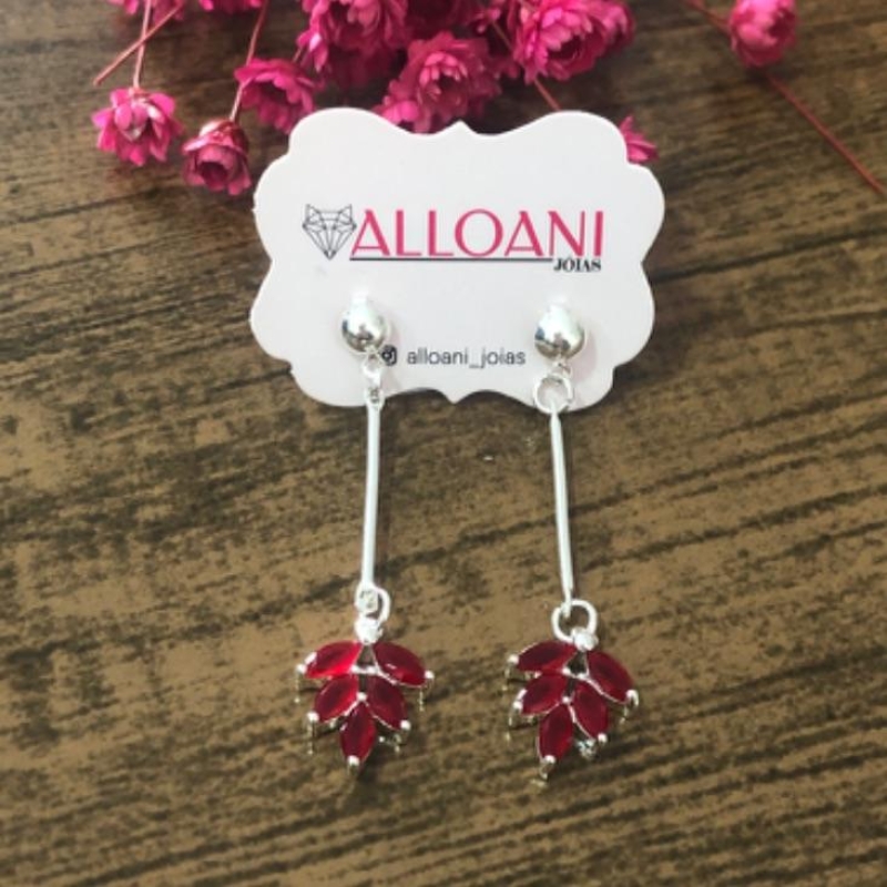 Brinco Pendurado Folha Vermelha