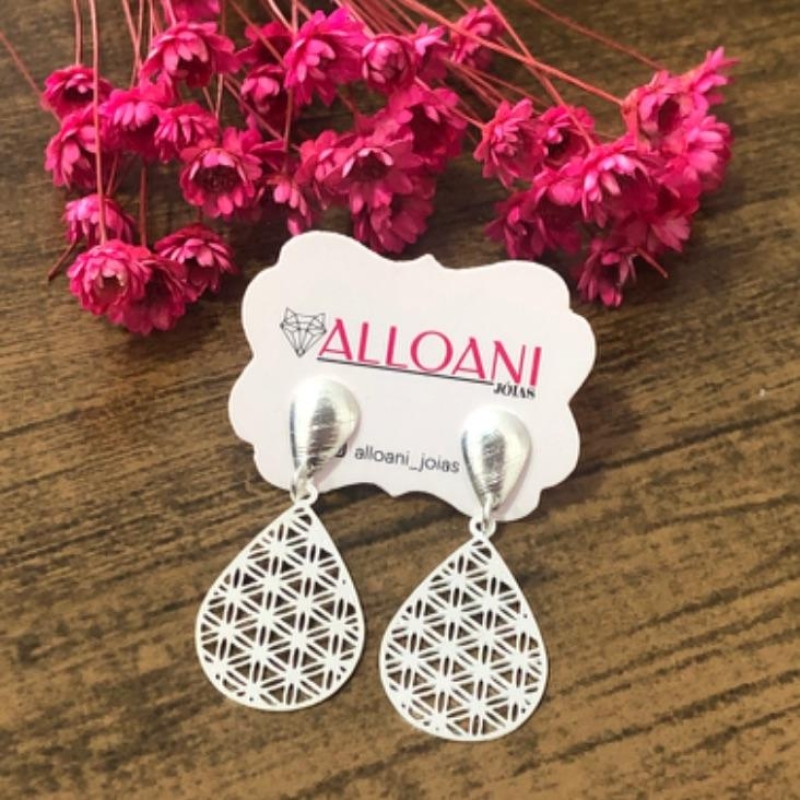 Brinco Pendurado Formato Gota Trabalhada