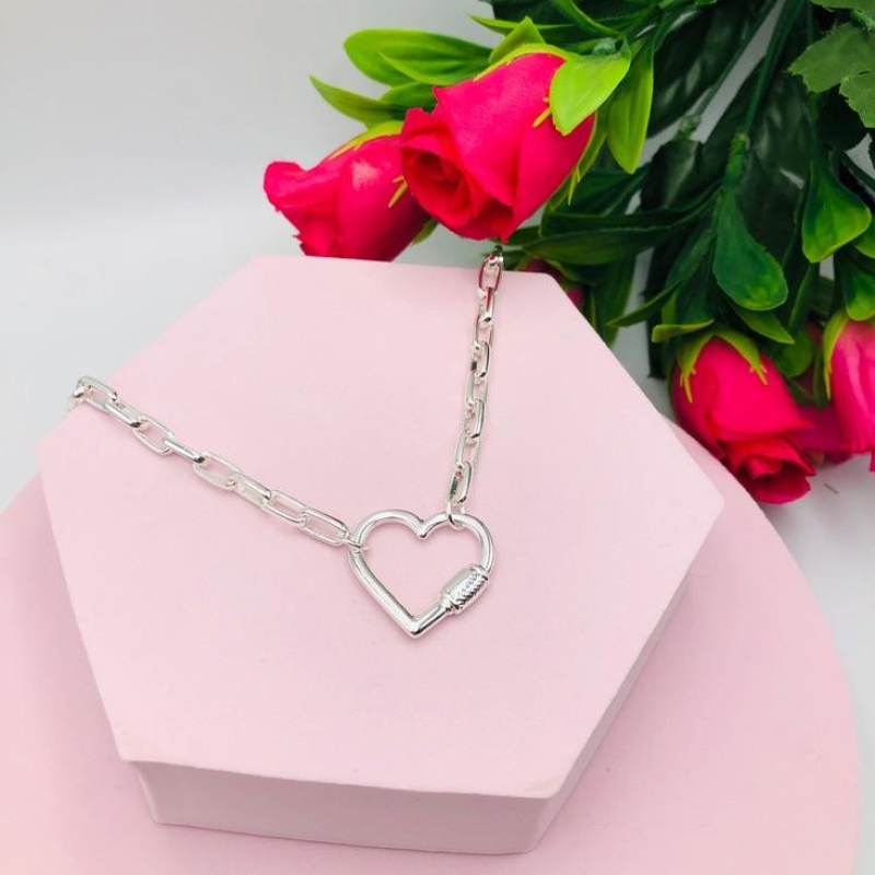 Colar Cartier Grosso com Coração