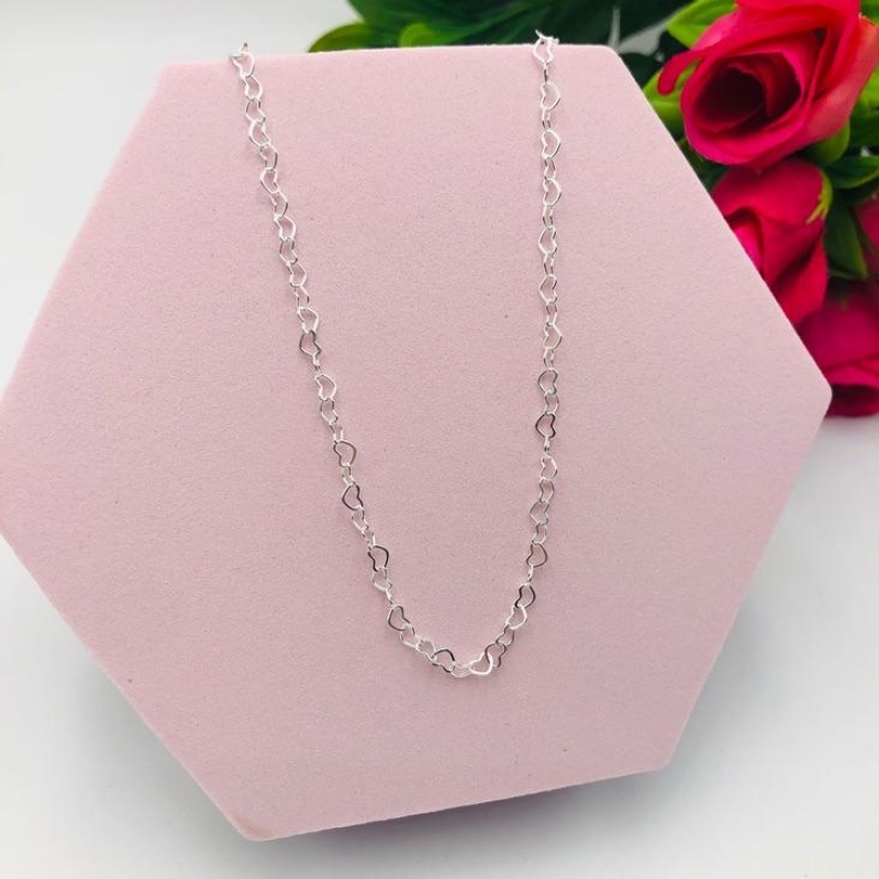 Colar Chocker Corações