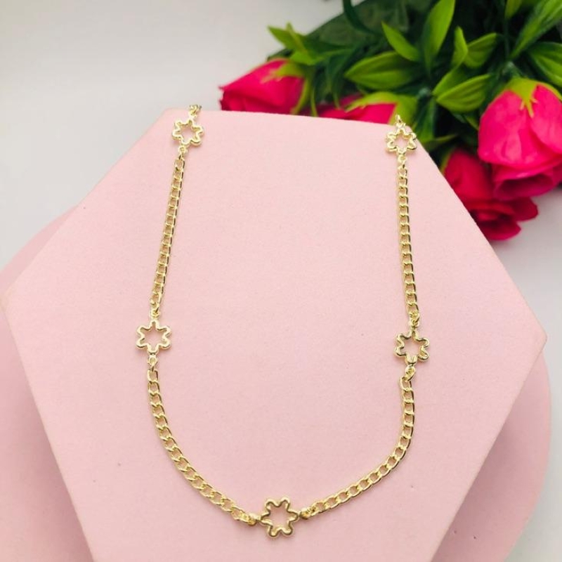 Colar Choker corrente Grumet com Estrela