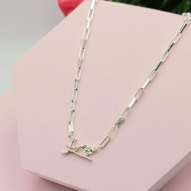 Colar com Elo Carier com Pingente de Fé