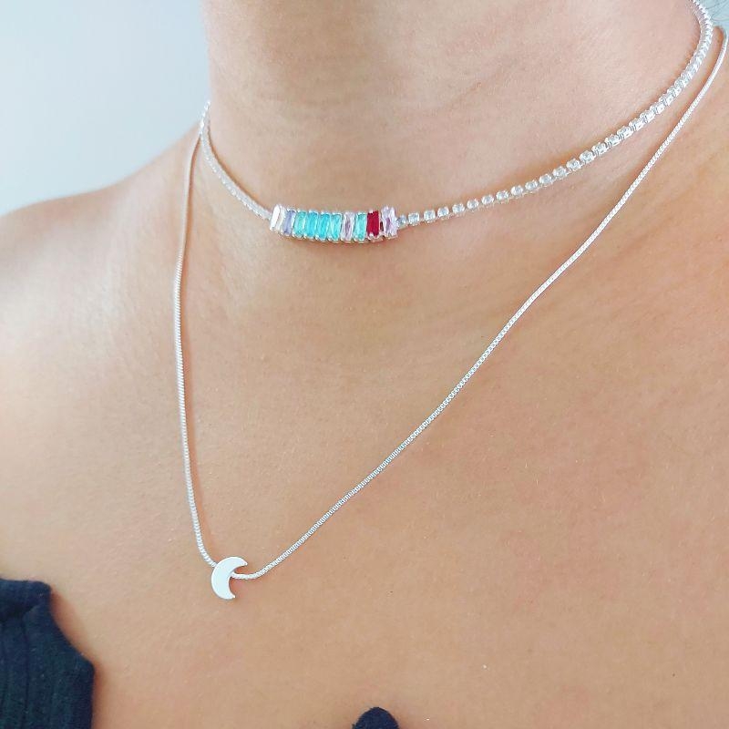 Colar duplo com pedras e lua